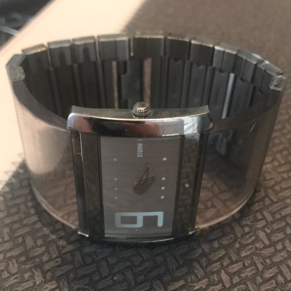 Watch - Picture 3 of 4